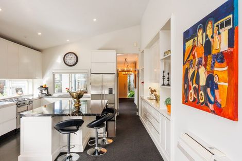 Photo of property in 42 Stewart Crescent, Hokowhitu, Palmerston North, 4410