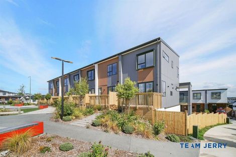 Photo of property in 1 Heketara Way, Massey, Auckland, 0614