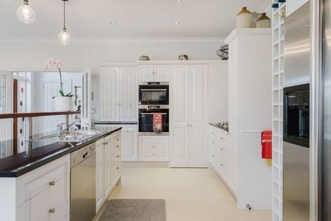 Photo of property in 135 Totara Street, Riccarton, Christchurch, 8041