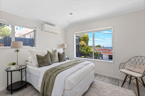 Photo of property in 1/525 Beach Road, Murrays Bay, Auckland, 0630