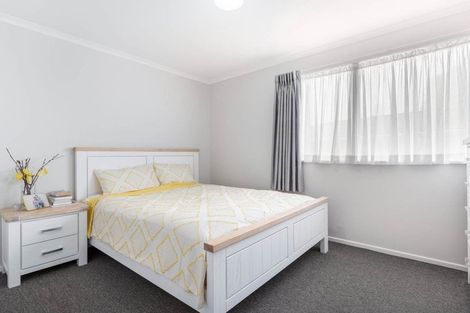 Photo of property in 123 Vodanovich Road, Te Atatu South, Auckland, 0610