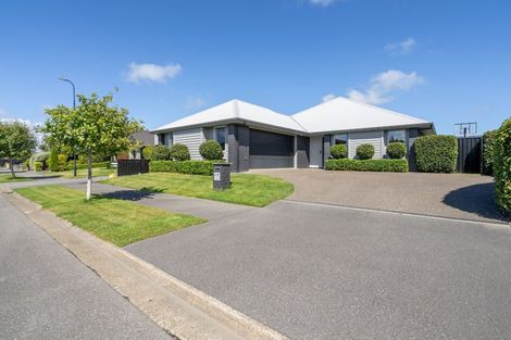 Photo of property in 25 Northside Drive, Waikiwi, Invercargill, 9810