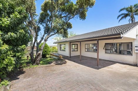 Photo of property in 115 Sunset Road, Totara Vale, Auckland, 0632