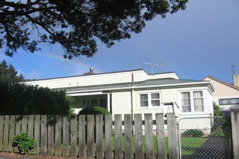 Photo of property in 2 Mawson Street, Waiwhetu, Lower Hutt, 5010