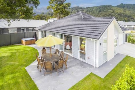 Photo of property in 36 Hopkirk Avenue, Wallaceville, Upper Hutt, 5018