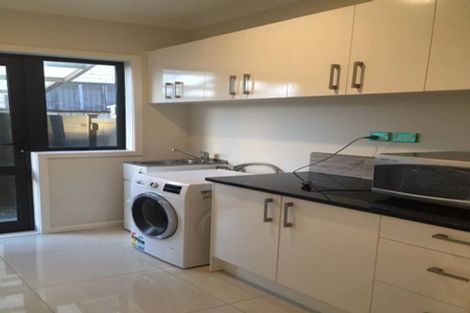 Photo of property in 14 Rohi Place, Flat Bush, Auckland, 2019