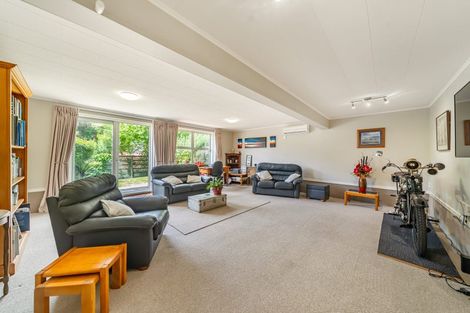 Photo of property in 6 Langwell Place, Papakowhai, Porirua, 5024