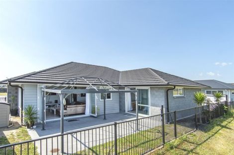 Photo of property in 7 Jeffs Way, Papamoa Beach, Papamoa, 3118