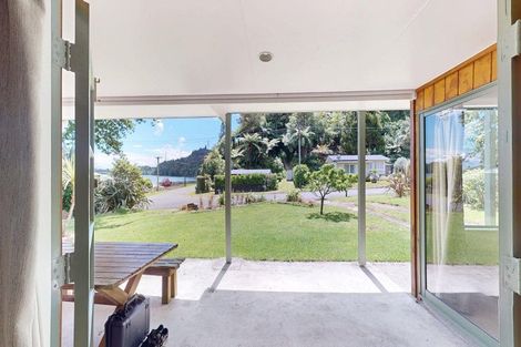 Photo of property in 36 Tombleson Road, Lake Rotoma, Rotorua, 3074