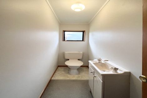 Photo of property in 2/104 Bond Crescent, Forrest Hill, Auckland, 0620