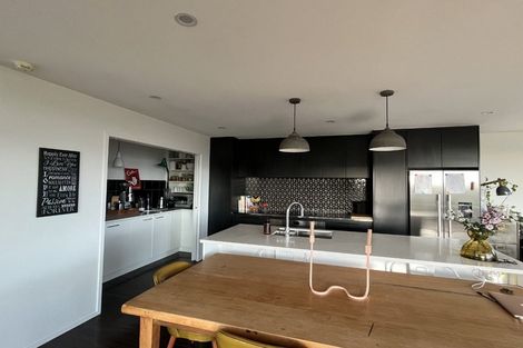 Photo of property in 2 Pohutukawa Avenue, Red Beach, 0932