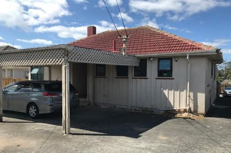 Photo of property in 552 Richardson Road, Mount Roskill, Auckland, 1041