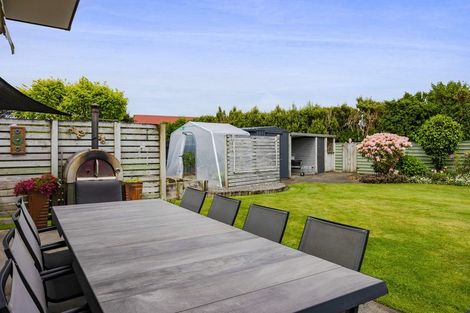 Photo of property in 11 County Drive, Hawera, 4610