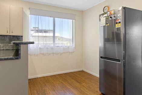 Photo of property in 9 Castle Crescent, Stokes Valley, Lower Hutt, 5019