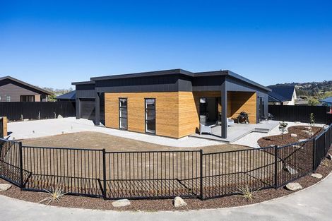 Photo of property in 14 Caroline Way, Abbotsford, 9018