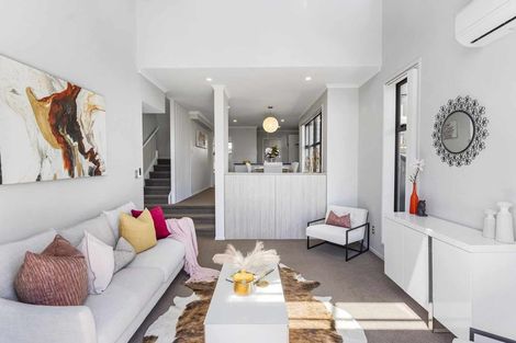 Photo of property in 16 Hirimate Place, Flat Bush, Auckland, 2019