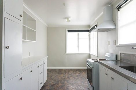 Photo of property in 36 Crewe Crescent, Hokowhitu, Palmerston North, 4410