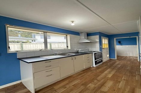 Photo of property in 21 Tiroiti Grove, Stokes Valley, Lower Hutt, 5019