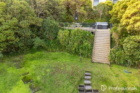 Photo of property in 42 Korokoro Road, Korokoro, Lower Hutt, 5012