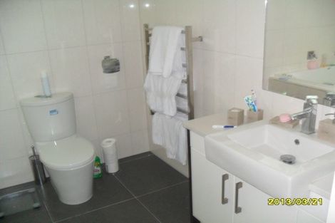 Photo of property in 1 Paterson Mews, Browns Bay, Auckland, 0630