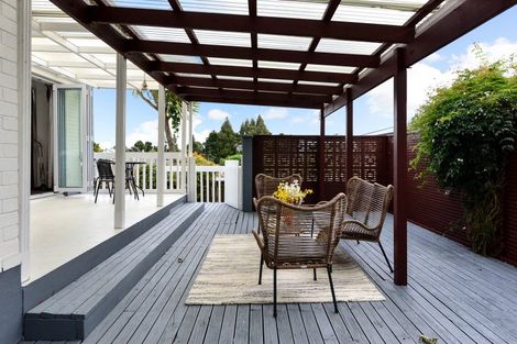 Photo of property in 27 Hinton Avenue, Forest Lake, Hamilton, 3200