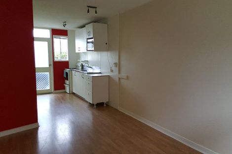 Photo of property in 2/35 Mana Esplanade, Paremata, Porirua, 5026