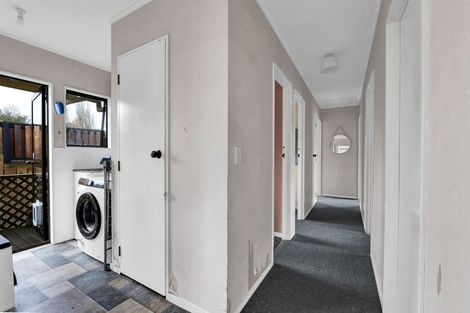 Photo of property in 19 Chartwell Drive, Eltham, 4322