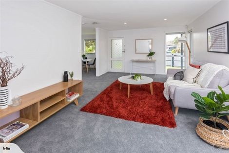 Photo of property in 4 Lyren Place, Half Moon Bay, Auckland, 2012