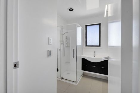 Photo of property in 4923 South Road, Opunake, 4681