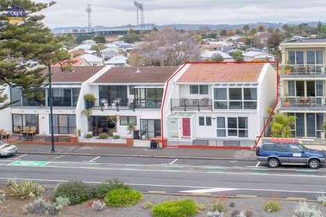 Photo of property in 451 Marine Parade, Napier South, Napier, 4110