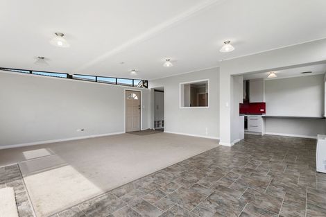 Photo of property in 8 Arimu Road, Papakura, 2110