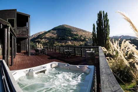 Photo of property in 46 Moonlight Track, Arthurs Point, Queenstown, 9371