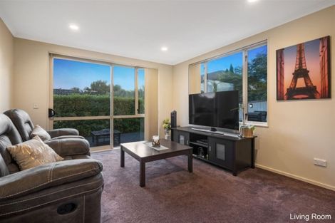 Photo of property in 58 Packspur Drive, Flat Bush, Auckland, 2016