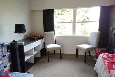 Photo of property in 228 Forrest Hill Road, Forrest Hill, Auckland, 0620