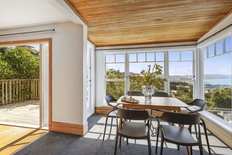 Photo of property in 34 Connaught Terrace, Brooklyn, Wellington, 6021