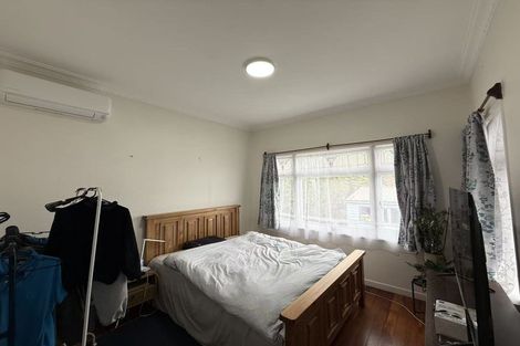 Photo of property in 8 Nikau Street, New Lynn, Auckland, 0600