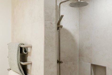 Photo of property in 1/2 Woodstock Road, Fairfield, Hamilton, 3214