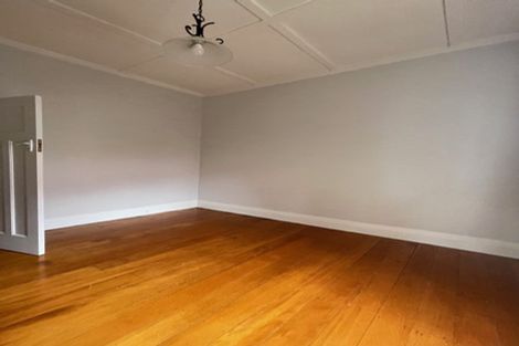 Photo of property in 86 Aroha Avenue, Sandringham, Auckland, 1025