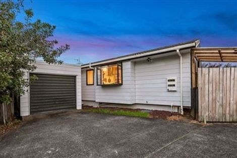 Photo of property in 1/63a Colwill Road, Massey, Auckland, 0614