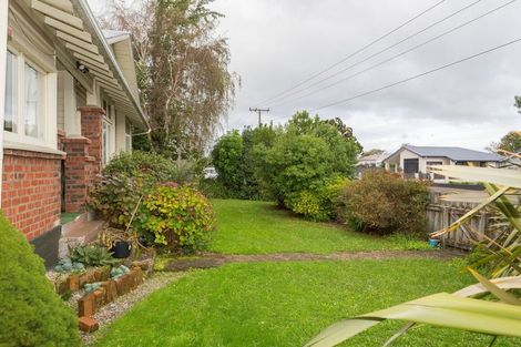 Photo of property in 9 Alma Street, Dannevirke, 4930