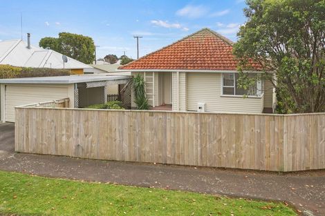 Photo of property in 47 Drake Street, Vogeltown, New Plymouth, 4310