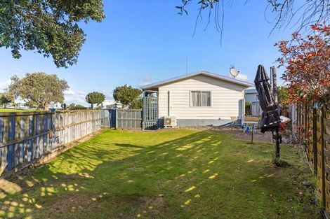 Photo of property in 304 Dickson Road, Papamoa Beach, Papamoa, 3118