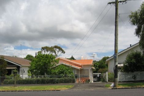 Photo of property in 25 Mewburn Avenue, Mount Eden, Auckland, 1024