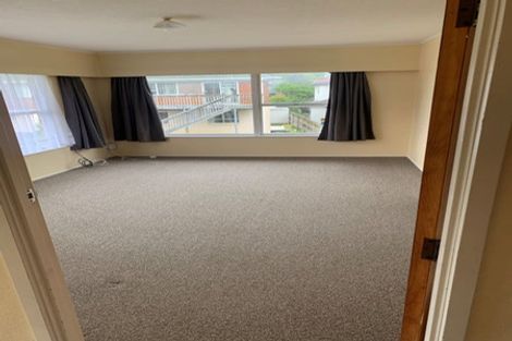 Photo of property in 1/203 Forrest Hill Road, Forrest Hill, Auckland, 0620