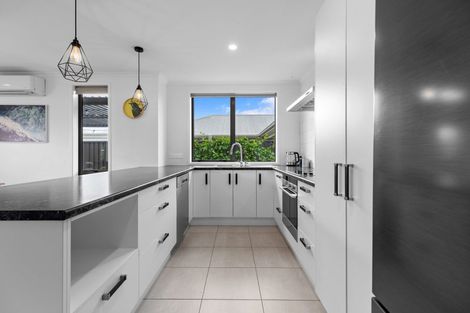 Photo of property in 5 Scarr Lane, Pyes Pa, Tauranga, 3112