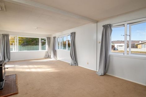 Photo of property in 2 Campbell Street, Alexandra, 9320
