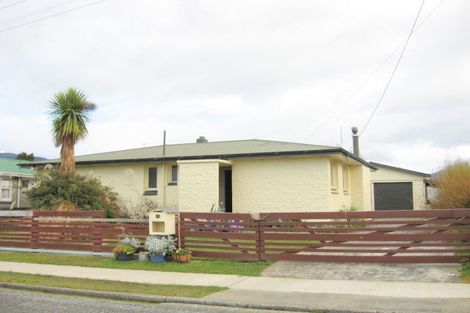 Photo of property in 19 Moana Crescent, Te Anau, 9600