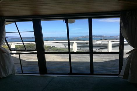 Photo of property in 38 Gurkha Crescent, Khandallah, Wellington, 6035