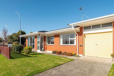 Photo of property in 2 Tupaea Place, Otumoetai, Tauranga, 3110