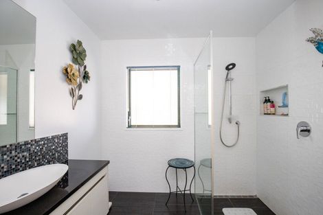 Photo of property in 7 Madgwick Place, Ngatea, 3503